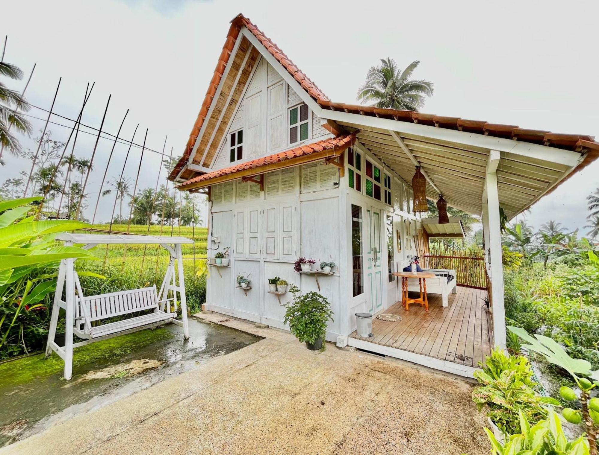 Pondok Is Oke Villa Scenic View Баньюванги Экстерьер фото